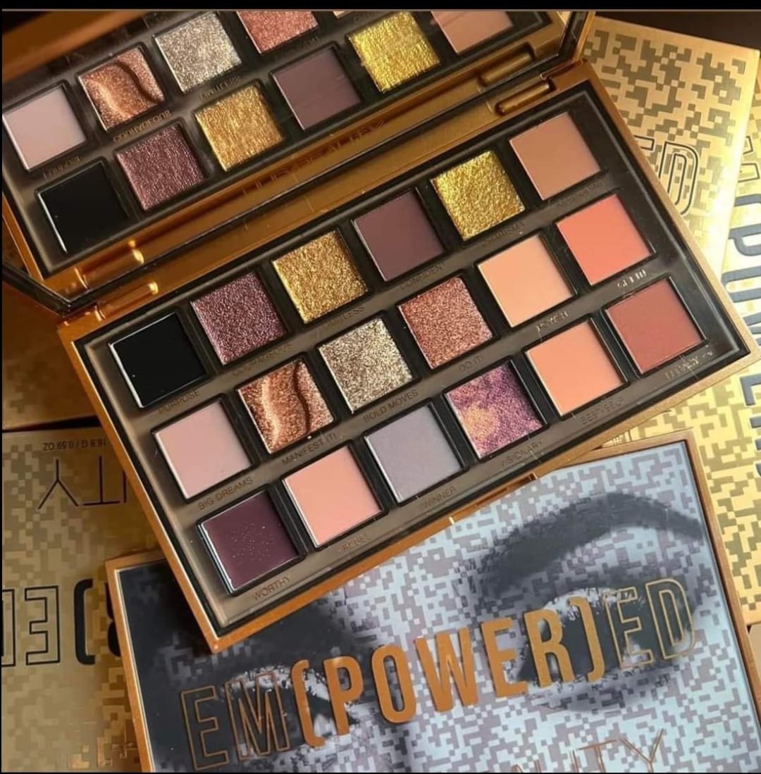 HUDA BEAUTY EMPOWERED EYESHADOW PALETTE