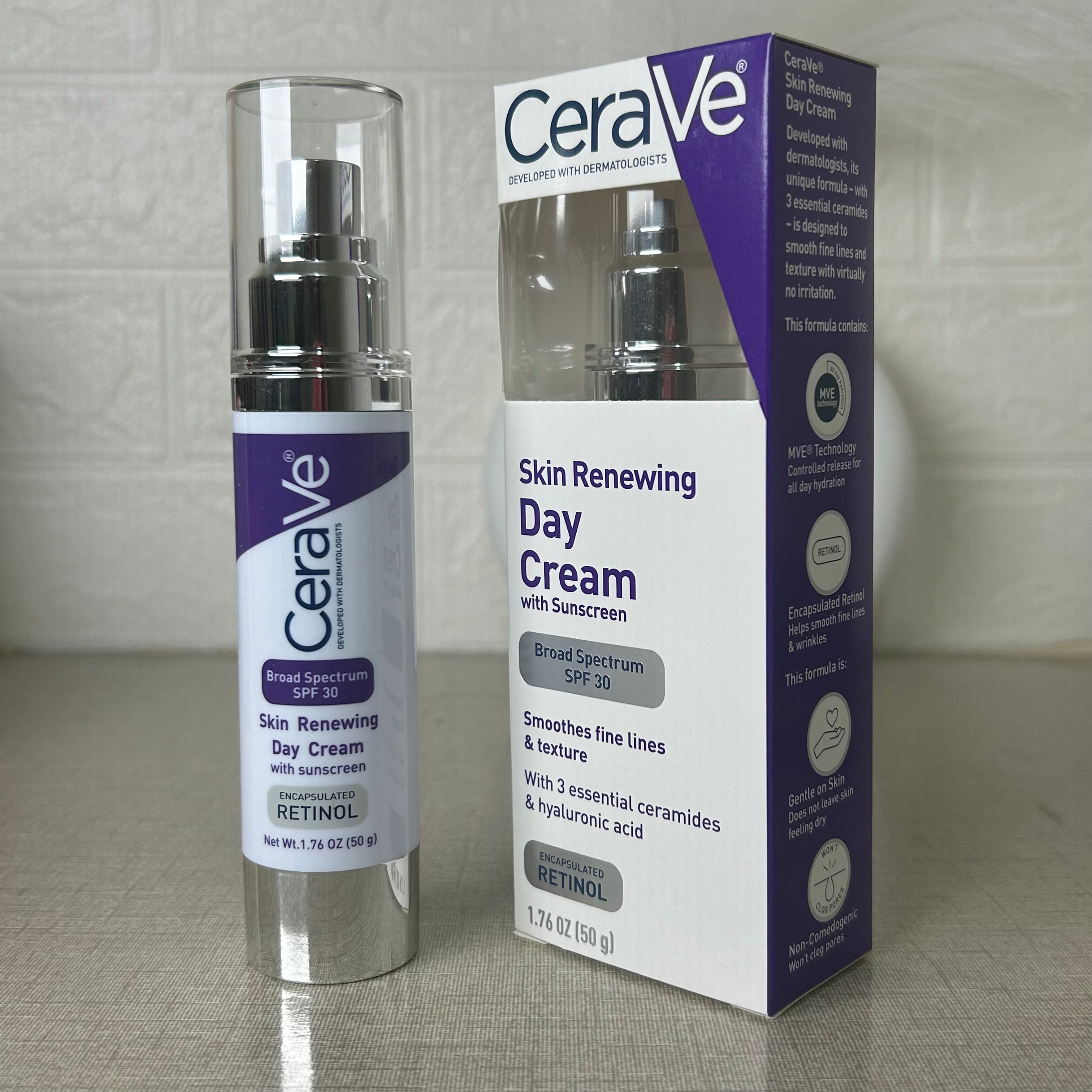 Cerave Skin Renewing Day Cream With Sunscreen SPF 30 - Classy Touch Pk
