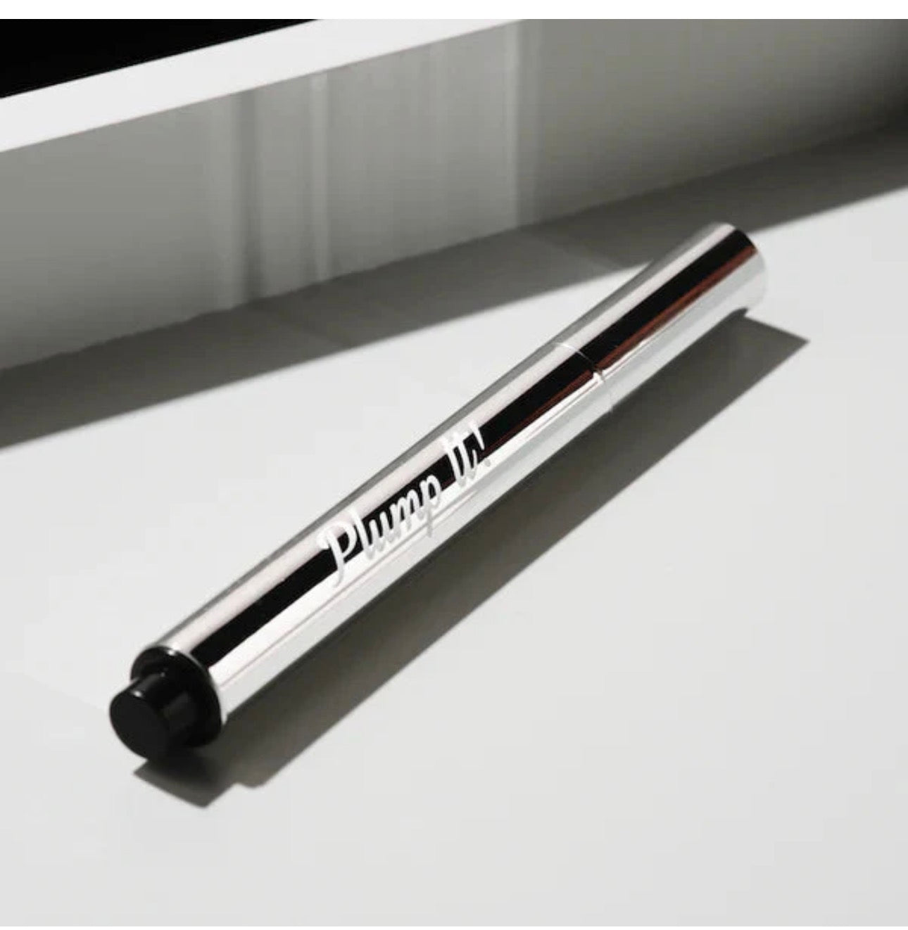 VOLUMISING LIP PLUMPER